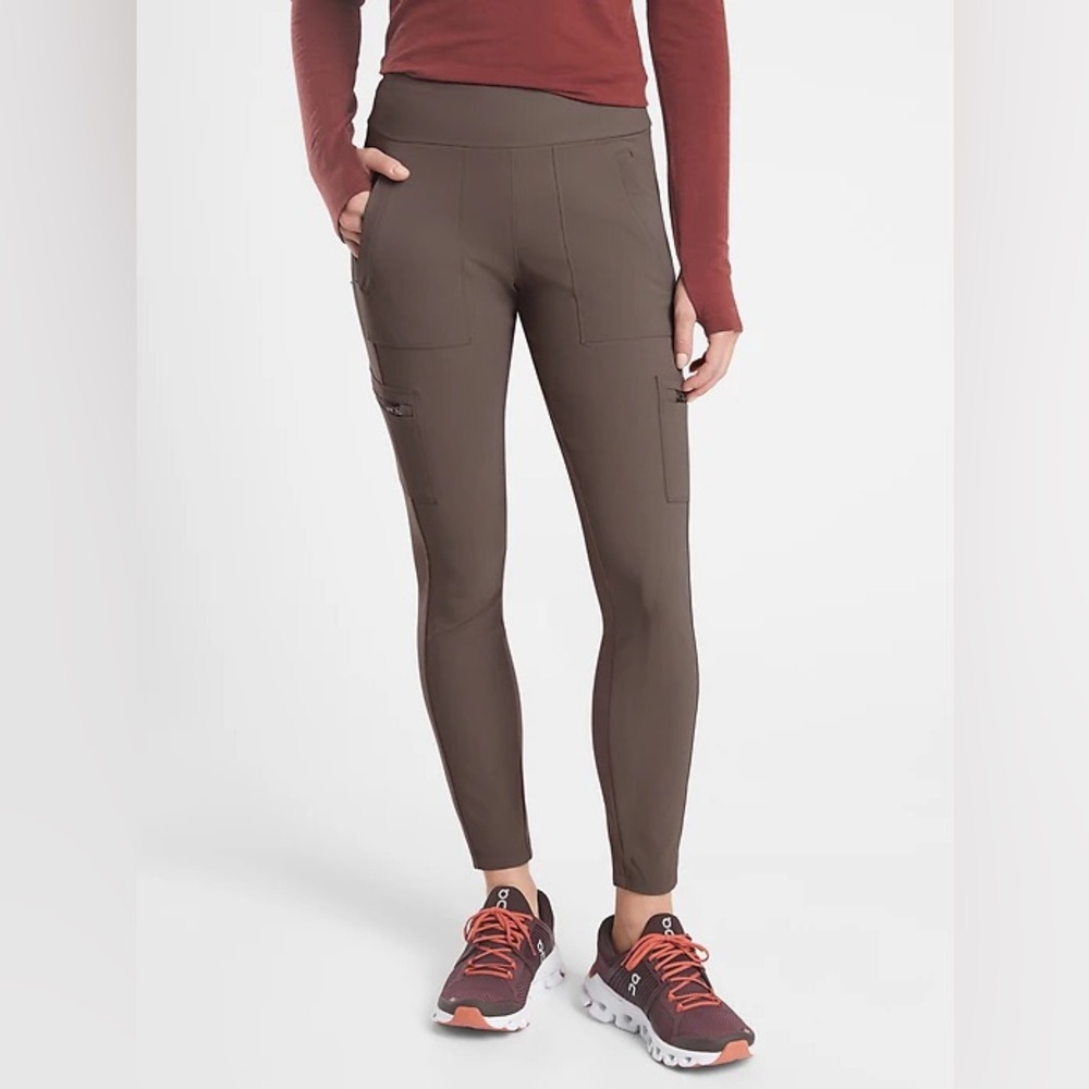 Athleta Headlands Hybrid Cargo Tight Coffee House Size 2 Fitted‎ Hiking Outdoor